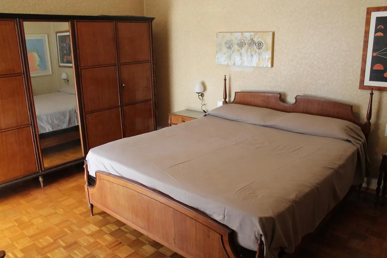 Apartment L'Appartamento Della Stazione Di Saronno
